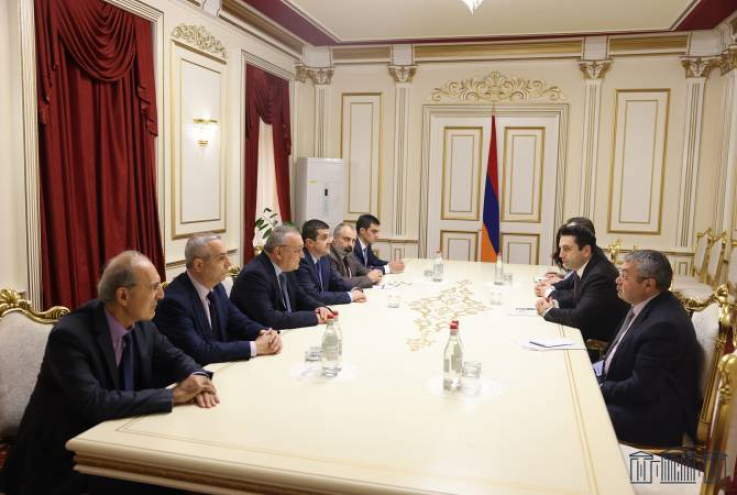 Հայաստանի և Արցախի միջև բարձր մակարդակի շփումները երբեք չեն դադարում. ՀՀ ԱԺ նախագահը հյուրընկալել է արցախցի գործընկերներին