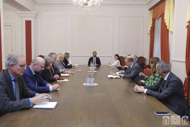 ՀՀ ԱԺ փոխնախագահն ընդունել է Եվրոպական միության և ԵՄ անդամ երկրների Արևելյան գործընկերության հարցերով հատուկ բանագնացների պատվիրակությանը