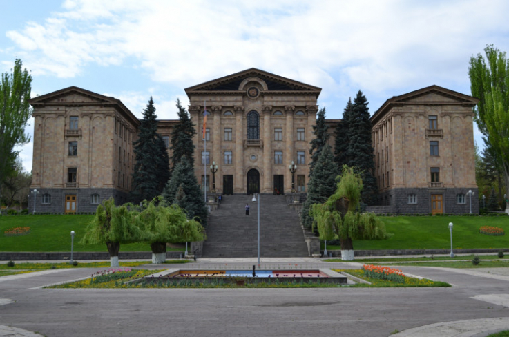 Նոյեմբերի 24-ին խորհրդարանն արտահերթ նիստ կգումարի