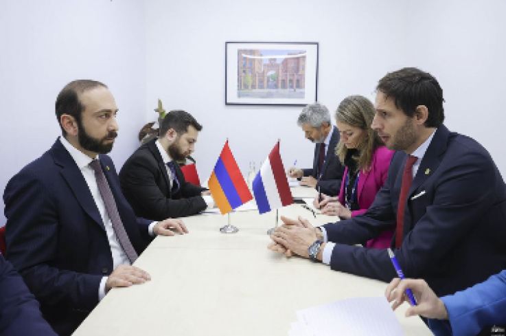 Արարատ Միրզոյանը հանդիպում է ունեցել Նիդերլանդների ԱԳ նախարարի հետ