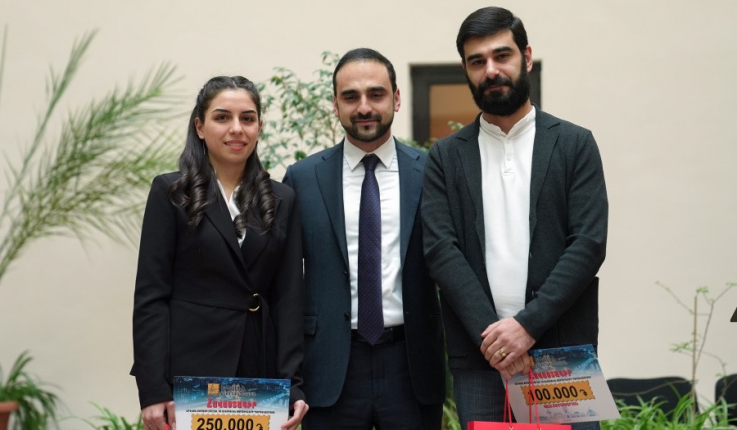 Երևանի քաղաքապետարանը պարգևատրել է մայրաքաղաքի 10 լավագույն մարզիկներին