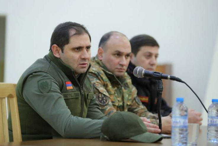 Պաշտպանության նախարարը հանդիպել է «Պաշտպան հայրենյաց» ծրագրի շահառուների հետ