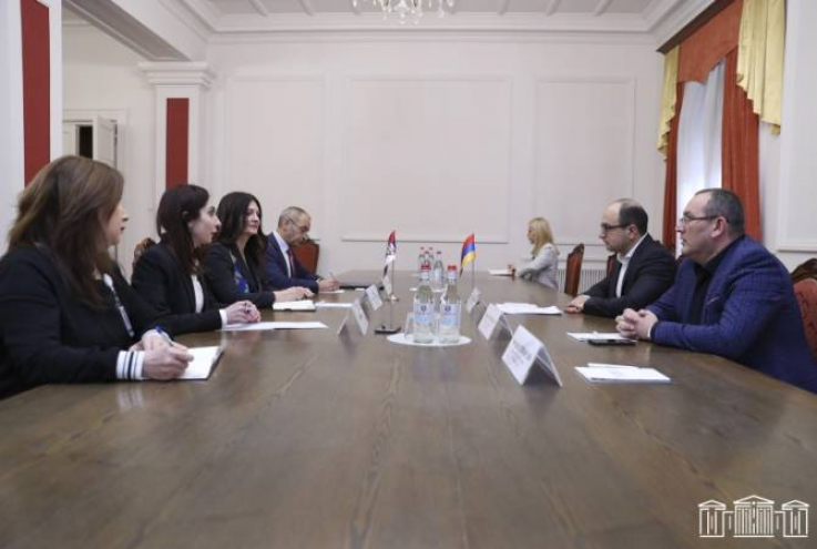 ԱԺ պատգամավորները Սերբիայի դեսպանին են ներկայացրել Լաչինի շուրջ ստեղծված իրավիճակը