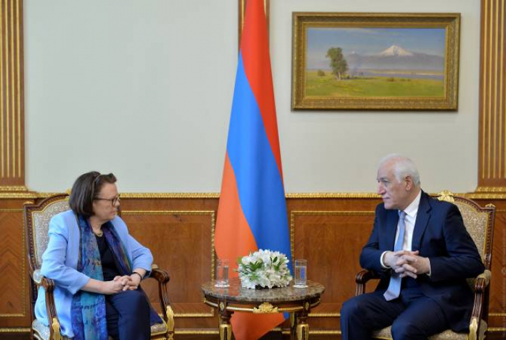 ՀՀ նախագահը Ֆինլանդիայի դեսպանի հետ հանդիպմանն ընդգծել է, որ Ադրբեջանն ամեն կերպ խուսափում է կատարել Հաագայի դատարանի որոշումը