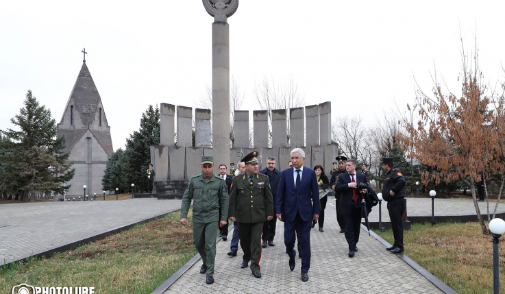 ՀԱՊԿ գլխավոր քարտուղարն այցելել է «Եռաբլուր» զինվորական պանթեոն