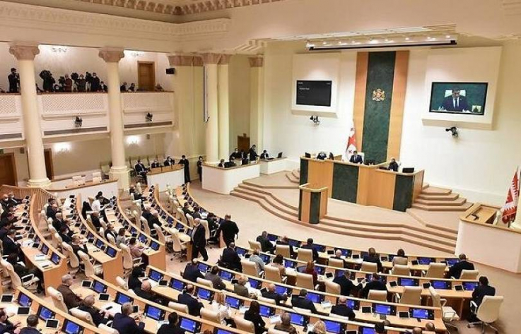 Վրաստանի խորհրդարանը 4 պատգամավորի զրկել է մանդատից