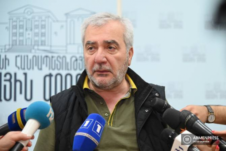 Քոչարյանը խոստանում է քննարկել Նիկոլ Փաշինյանի և Դավիթ Տոնոյանի մասնակցությամբ քննիչ հանձնաժողովի բաց նիստ անելու առաջարկը