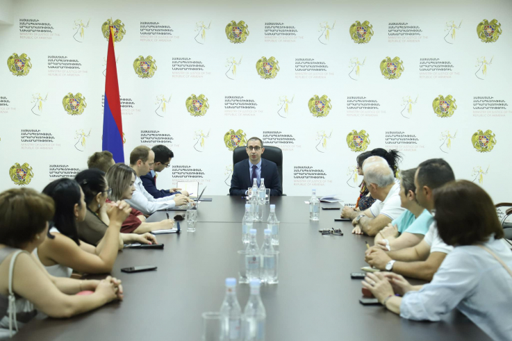 Արդարատության նախարարի տեղակալն ընդունել է հայ փախստականների և բռնի տեղահանվածների հարցերով զբաղվող հասարակական կազմակերպությունների ներկայացուցիչներին