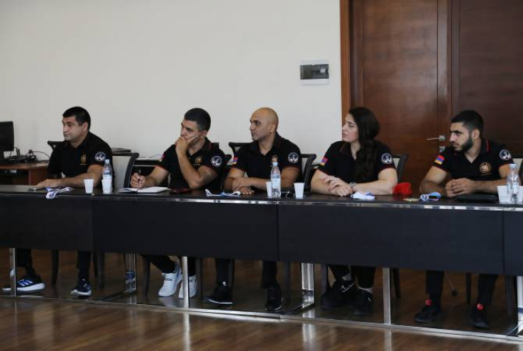 ՀՀ ԿԳՄՍ նախարարն ընդունել է հաշմանդամային սպորտում մեդալների արժանացած մարզիկներին