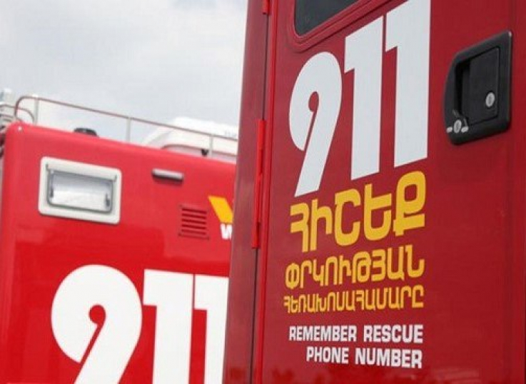 Փրկարարները մետաղական կառուցատարրերը հեռացրել են ճանապարհի երթևեկելի հատվածից