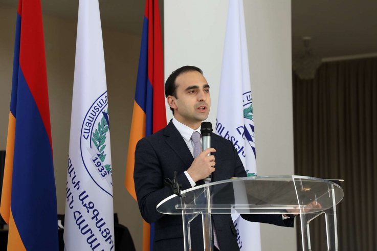Տիգրան Ավինյանը մասնակցել է ՀԱՊՀ 90-ամյակին նվիրված հատուկ ծրարի մարման արարողությանը
