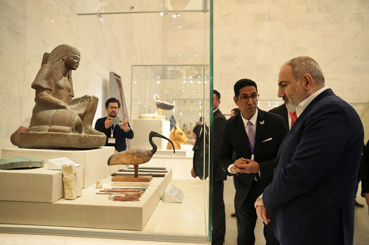 Փաշինյանն այցելել է Եգիպտական քաղաքակրթության ազգային թանգարան