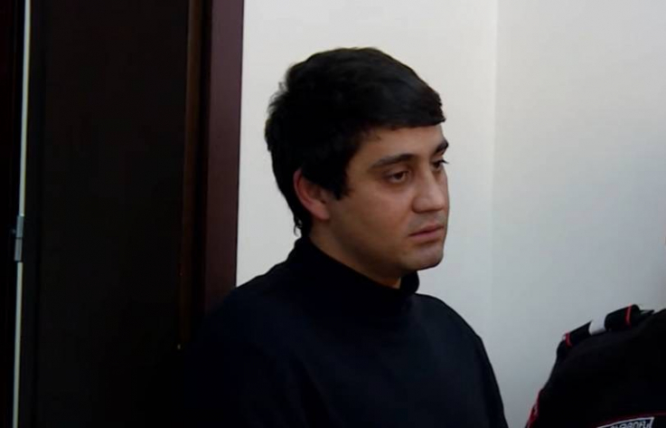 Դատարանը երկարաձգեց Ազատի զինվորական կացարանի հրդեհի գործով մեղադրյալի կալանքը