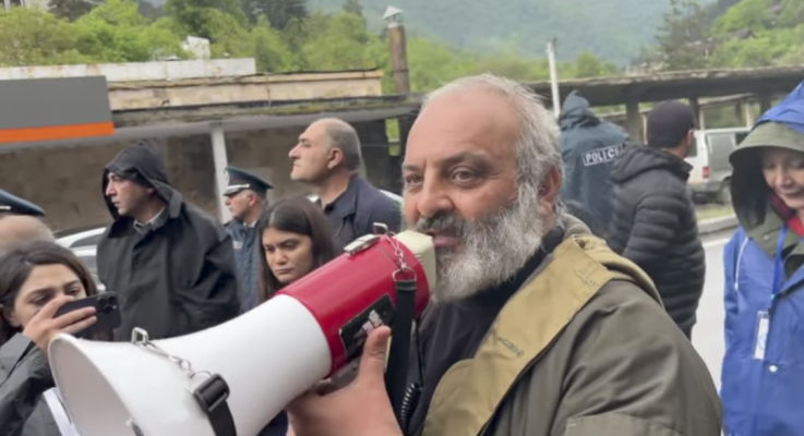Սա քյալագյոզություն է, մի քանի հոգևորական և քաղաքական գործիչ չի կարող 3 միլիոն քաղաքացու պատերազմ պարտադրել. քաղաքագետ
