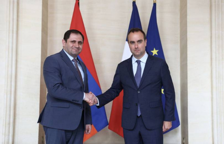 Պապիկյանն ու Ֆրանսիայի ԶՈւ նախարարը քննարկել են երկրների միջև պաշտպանության բնագավառում համագործակցության ընթացքը
