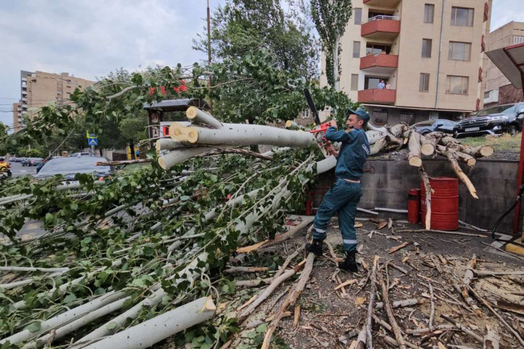Վնասներ քամու հետևանքով