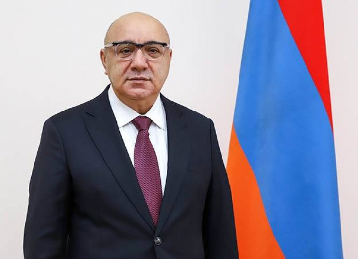 Գուրգեն Արսենյանը դադարեցրել է Միավորված աշխատանքային կուսակցության նախագահի լիազորությունները և կուսակցության անդամությունը