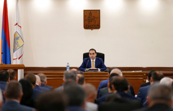 100 ծրագրից միայն 5-ում ունենք խնդիր. Ավինյանը՝ մանկապարտեզներում հայտնաբերված թերությունների մասին