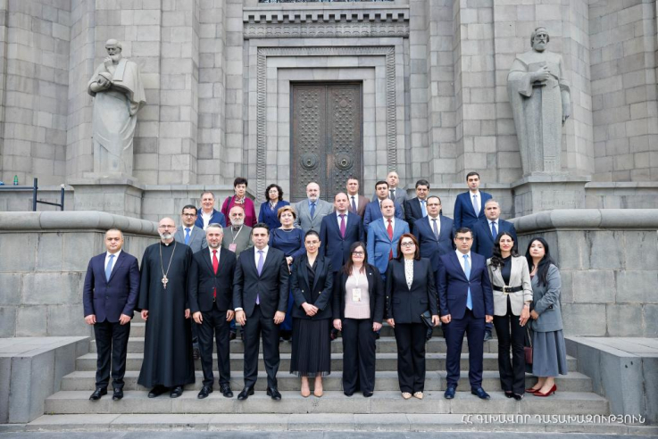 Դատախազությունն ու Մատենադարանը մեկնարկել են «Մխիթար Գոշի «Գիրք դատաստանի»-ն՝ համաշխարհային հիշողության շտեմարանում. արդի իրավունքի միջնադարյան ակունքները» խորագրով միջազգային երկօրյա գիտաժողովը