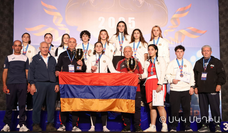 7 ոսկե, 17 արծաթե և 15 բրոնզե մեդալ՝ բռնցքամարտի մինչև 23 տարեկանների և երիտասարդների Եվրոպայի առաջնություններում