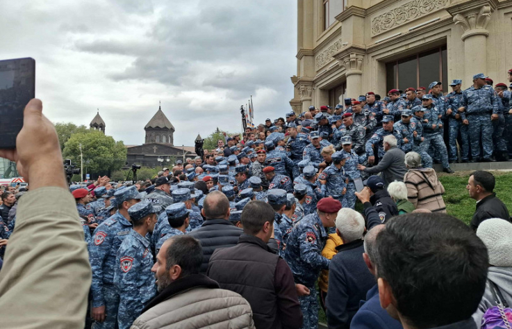 Գյումրու զանգվածային անկարգությունների դեպքով երկու անձի նկատմամբ խափանման միջոցներ են սահմանվել. ՔԿ