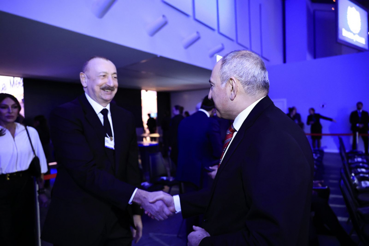 ՀՀ վարչապետի կարճատև շփումները Դավոսում