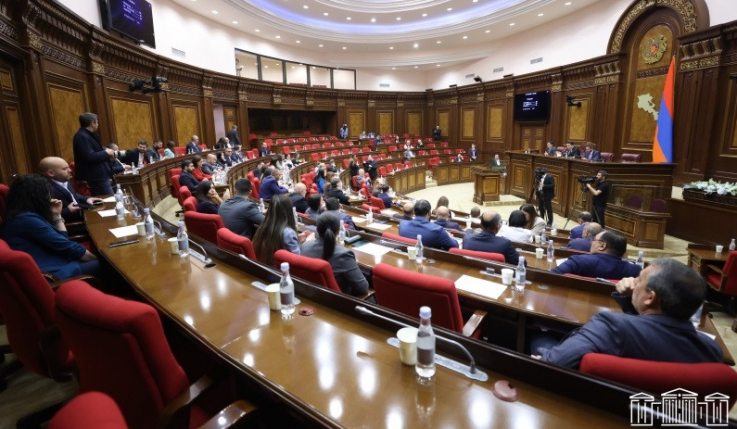 ԱԺ-ն ընդունեց ՀՀ ընտրական օրենսգրքում լրացումներ և փոփոխություններ կատարելու մասին օրենքի նախագիծը