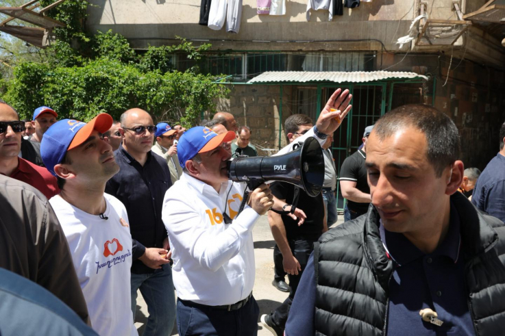 ՔՊ-ի քարոզարշավը էջմիածնում. ուղիղ